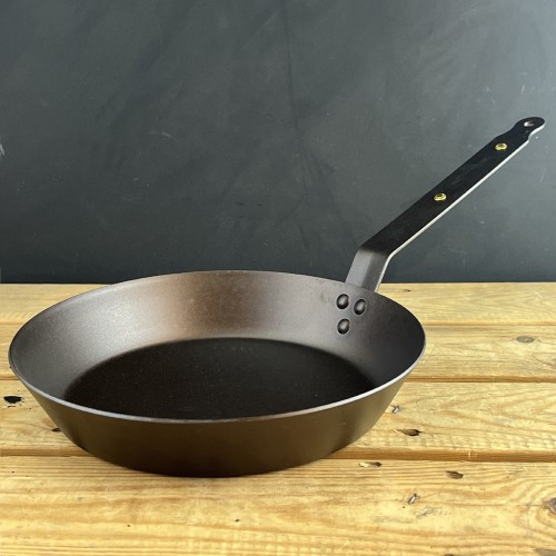 Oven proof hot sale frying pan